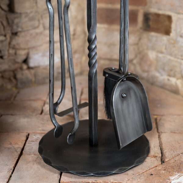 Hand Forged 4 Piece Round Companion Set